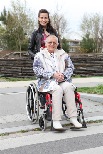 photo d'une personne en chaise roulante